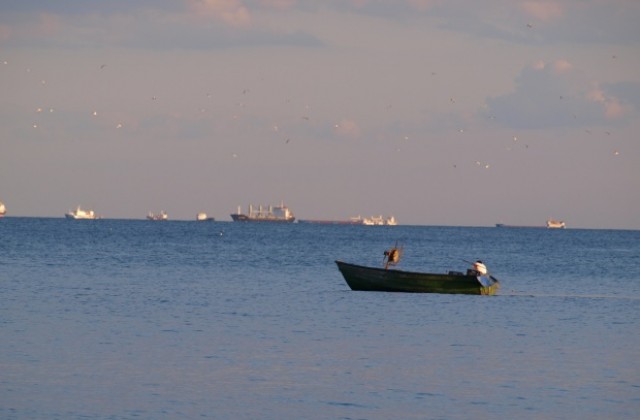 Хванаха бракониери на риба в „Аспарухово”, глобиха търговец на Чаталджа