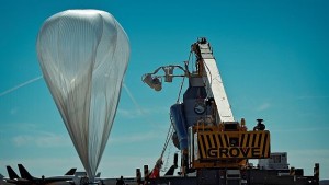 Баумгартнер готов за нов опит да атакува стратосферата