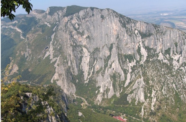 Нова пътека със спортни съоръжения във Врачанския балкан