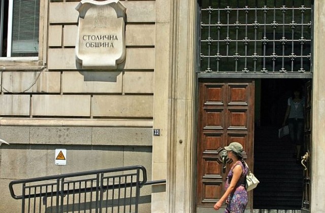 Изложба с миниатюри беше открита в началото на заседанието на СОС