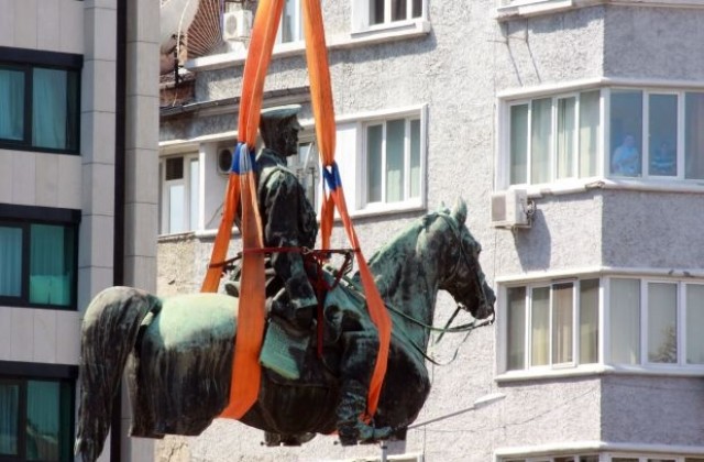 Няма повод за притеснение относно реставрацията на паметника на Цар Освободител