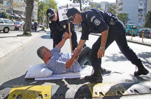 Aрестуваха легналия полицай Росен