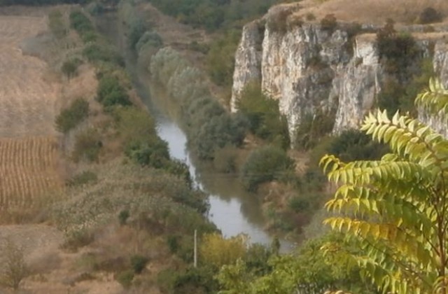 Разширението на ПП „Русенски Лом” продължава да боксува