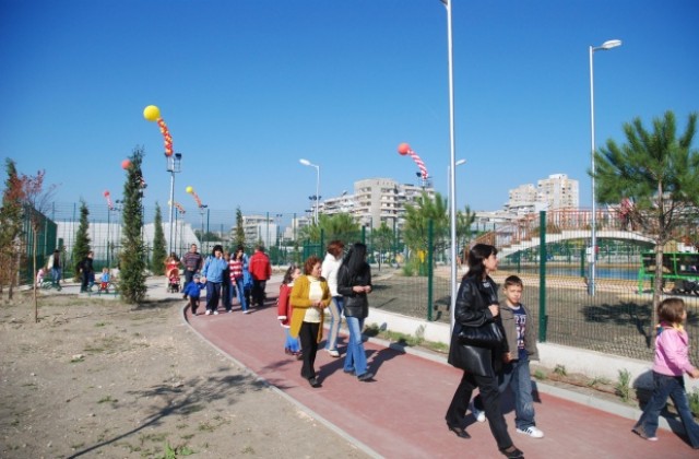 Водосвет и концерти за празника на Младост