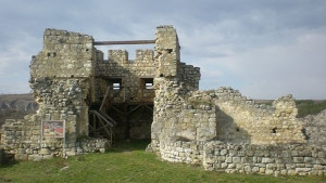 Туристи обикалят римските старини у нас