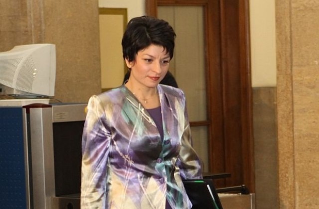 Вдигат заплатите в психиатричните болници и центровете по трансфузионна хематология