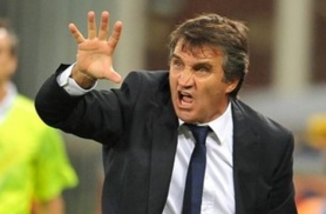 Дженоа тренира с барбекю и карти