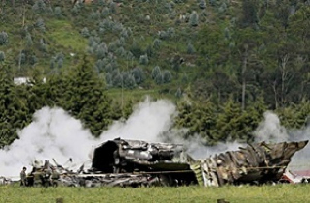 Руски военен самолет се разби в Украйна, трима души загинаха