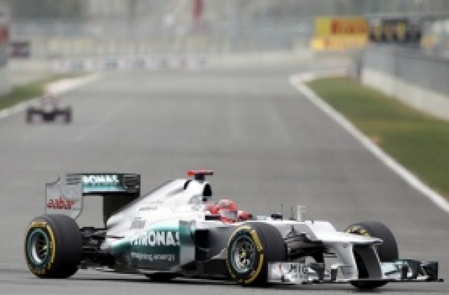 Мерцедес отнесе глоба за рискован ход в бокса