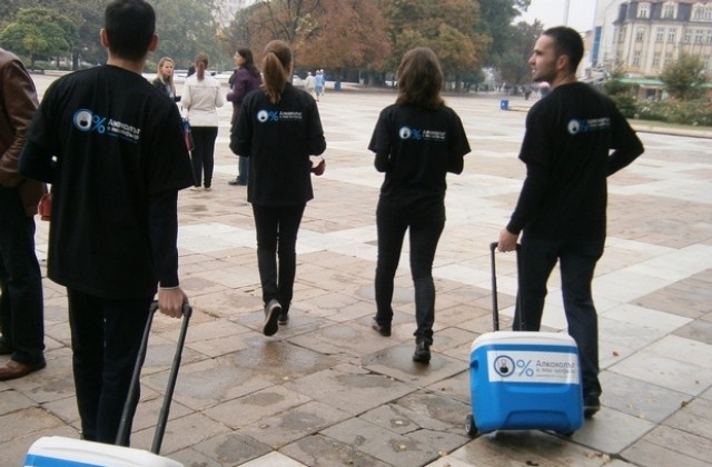 Зам. кмет на Плевен пръв тества алкохолните очила