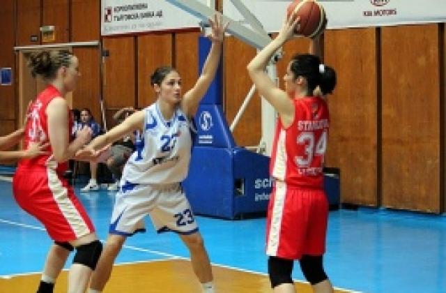 СНИМКИ: Хасково разби Левски в Универсиада