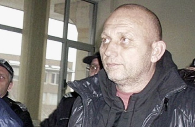 Болен адвокат отложи делото срещу петричкия Ескобар