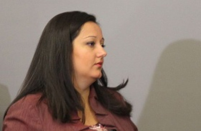 Павлова притеснена за рискови проекти по ОП „Регионално развитие