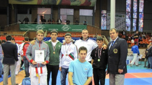 Пълен комплект медали от Добрич за силистренските каратисти