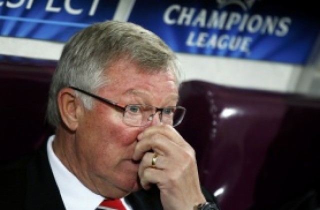 Смолинг и Йънг готови за Стоук, а Джоунс – за Арсенал