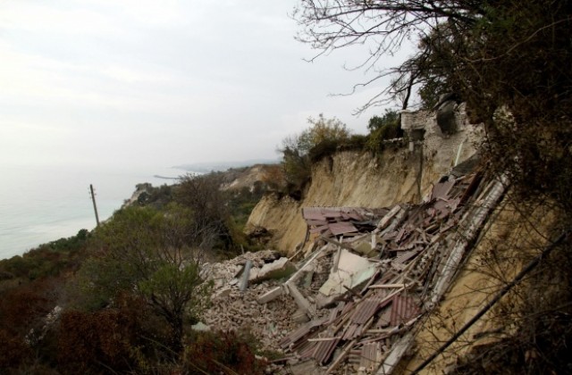 От свлачището до Кранево са засегнати само частни имоти