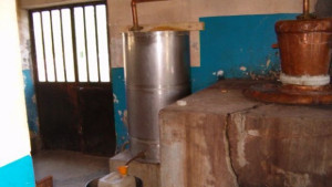 22 нелагални казана и 500 литра ракия конфискува МитницаРусе за