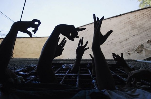 Трафикът на хора продължава да бъде сериозен проблем в ЕС