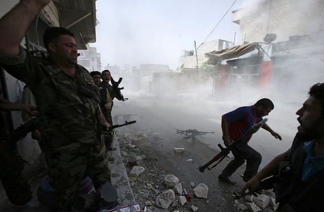 Франция обвини Сирия, че използва касетъчни бомби