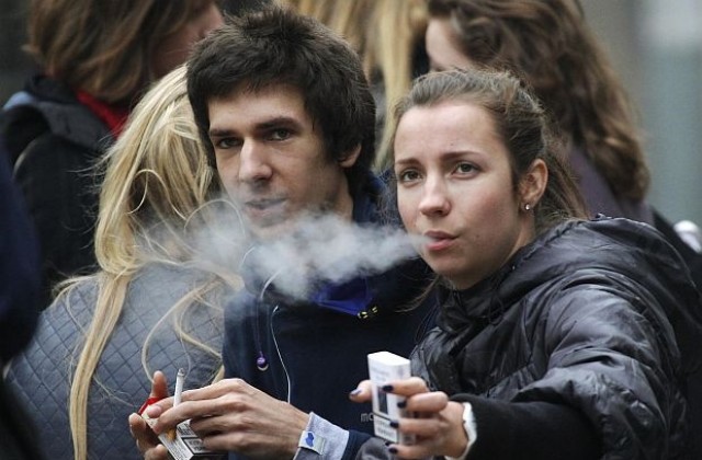 Руското правителство одобри законопроект против тютюнопушенето на обществени места