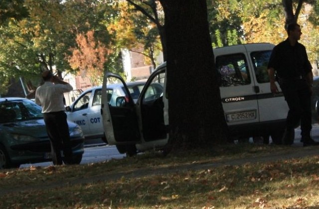 Акция на спецполицаи в Пловдив, задържани са данъчни