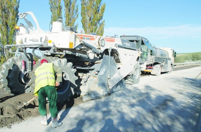 Строят по нов метод пътя Търговище-Разград