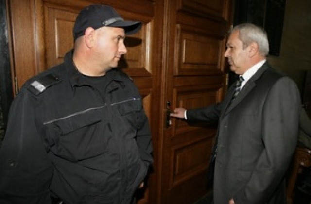 Осъдиха депутата Митхат Табаков заради кметски далавери