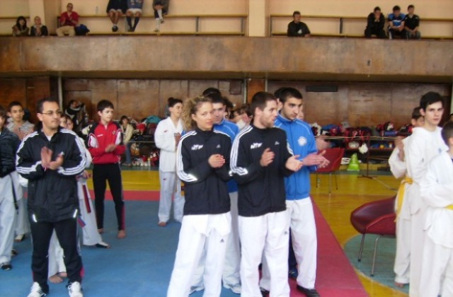 Състезателите на Форс 1992 спечелиха 14 отличия от Купа България