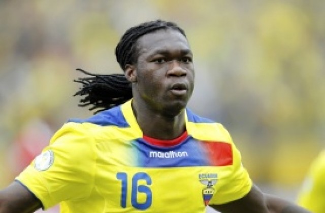 Борусия сменя Левандовски с еквадорски национал