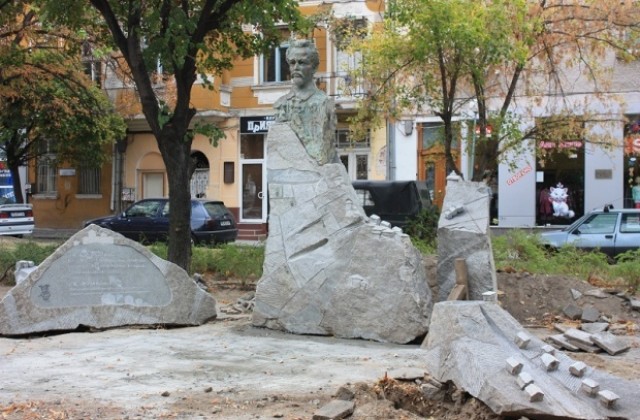 Кметът и наследници откриват паметник на Йосиф Шнитер