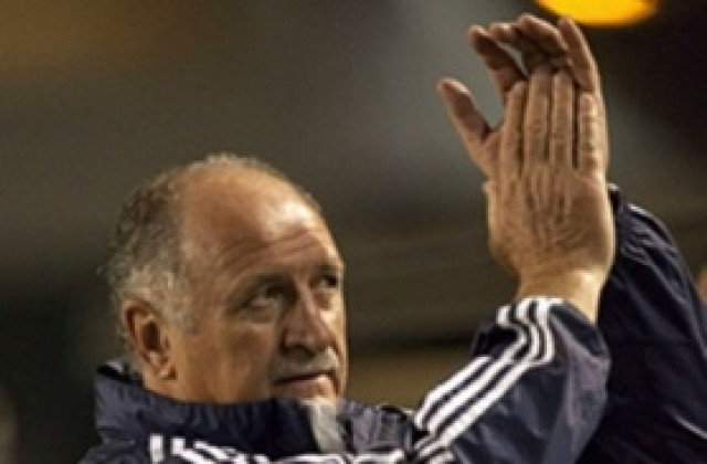 Сколари се бори с Дунга за треньорския пост в Ал Джазира