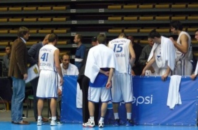 Тити вкарва методите на Любо Пенев в Левски