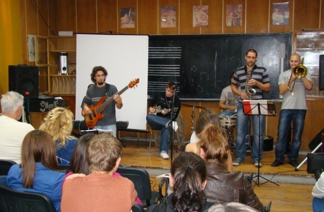 С jam session закриват младежкия джаз фест в Димитровград