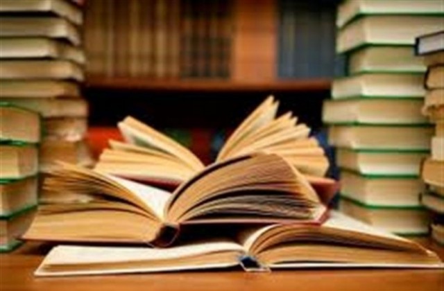 Библиотеки в община Казанлък обновяват фонда си с проекти