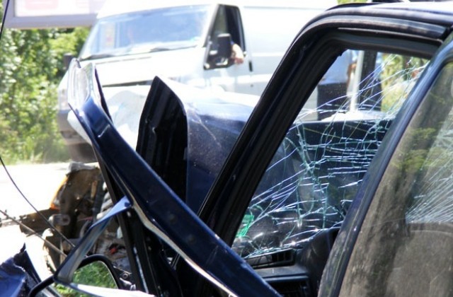 Без загинали в катастрофи през денонощието