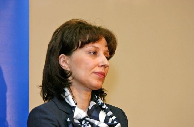 Евродепутатът Филиз Хюсменова ще проведе семинар за млади либерали в Търговище