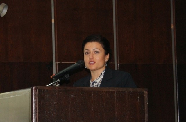 Народният представител от ГЕРБ Десислава Танева присъства на тържествената сесия на ОС-Сливен