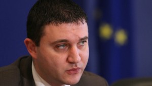 Облагат само лихвите по депозитите с уговорен срок