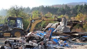 Бараките на ул Райна Княгиня ще изчезнат до неделя