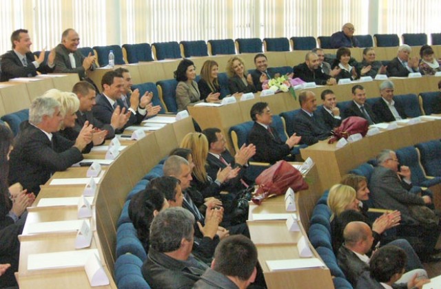Двама положиха клетва в местния парламент на Димитровград