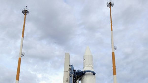 Южна Корея отложи третия си опит да изстреля космическа ракета