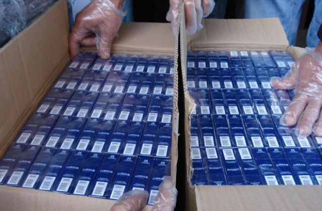 Полицаи откриха и иззеха над 38 000 къса незаконни цигари