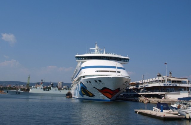 Близо 11 хиляди богаташи посетили Варна по море