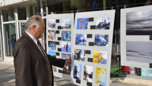 Изложба на открито на ФотоАртКлуб бе открита в Сливен
