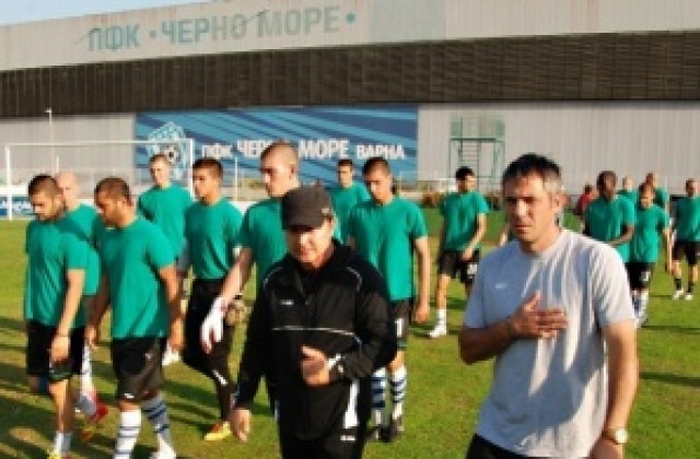 Черно море се качва на лагер, Александров под въпрос