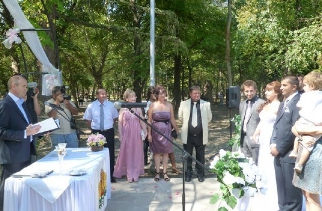 Ще заключват парка в Ямбол през нощта