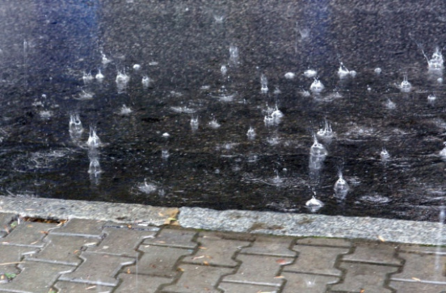 Oранжев код заради очаквани обилни валежи в Благоевградско