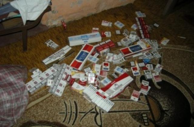 Търсят боеприпаси в дома на 34- годишен, намират цигари без бандерол