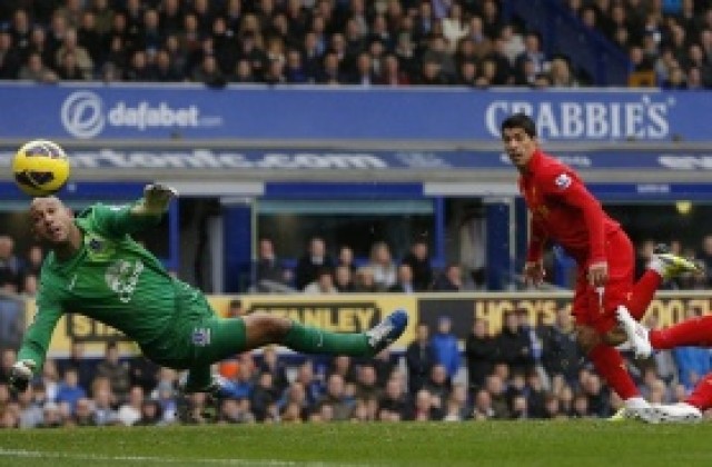 ВИДЕО: Съдия обезглави Ливърпул в дербито срещу Евертън