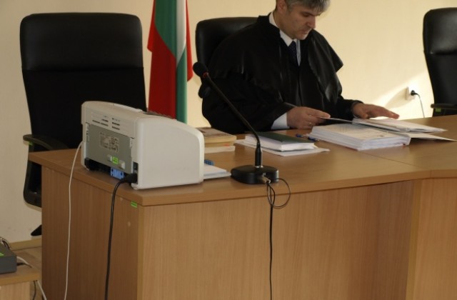 Съдят охранител на казино, намушкал клиент